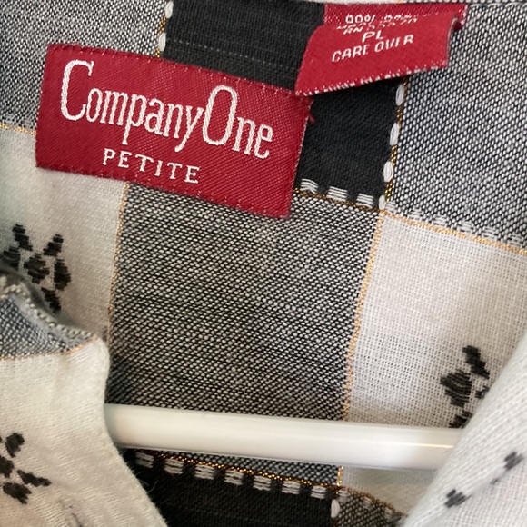 Vintage checkered plaid button down shirt with gold threading - Picture 3 of 4